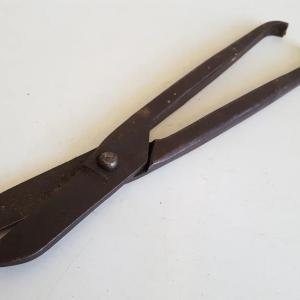 ELORE large old tin snips