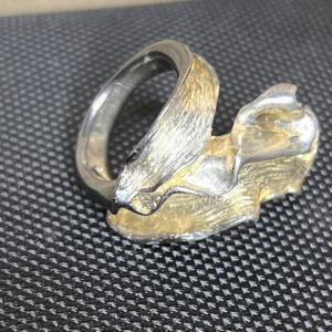 قطعة ارتواز علامة