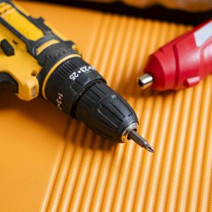 Power Tools & Accessories